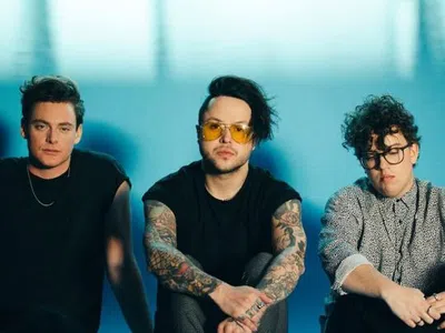 Picture of Lovelytheband